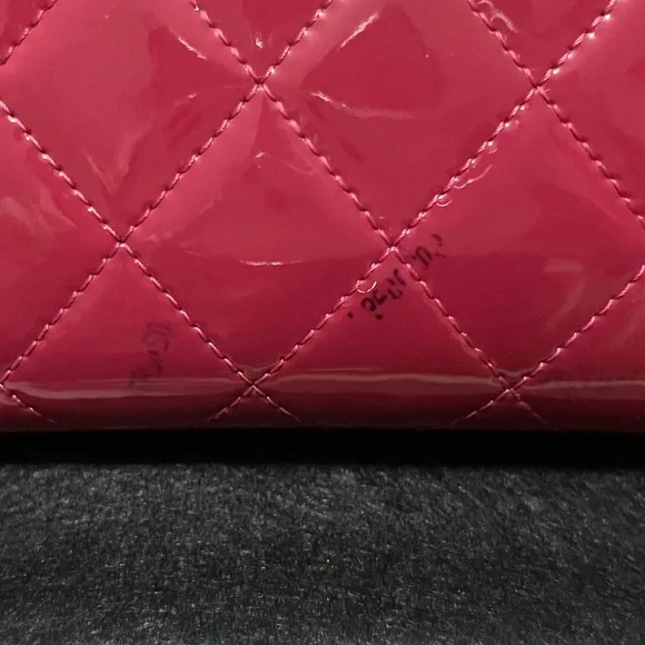 Authentic Chanel patent quilted long wallet with complete inclusion - Picture 9 of 16